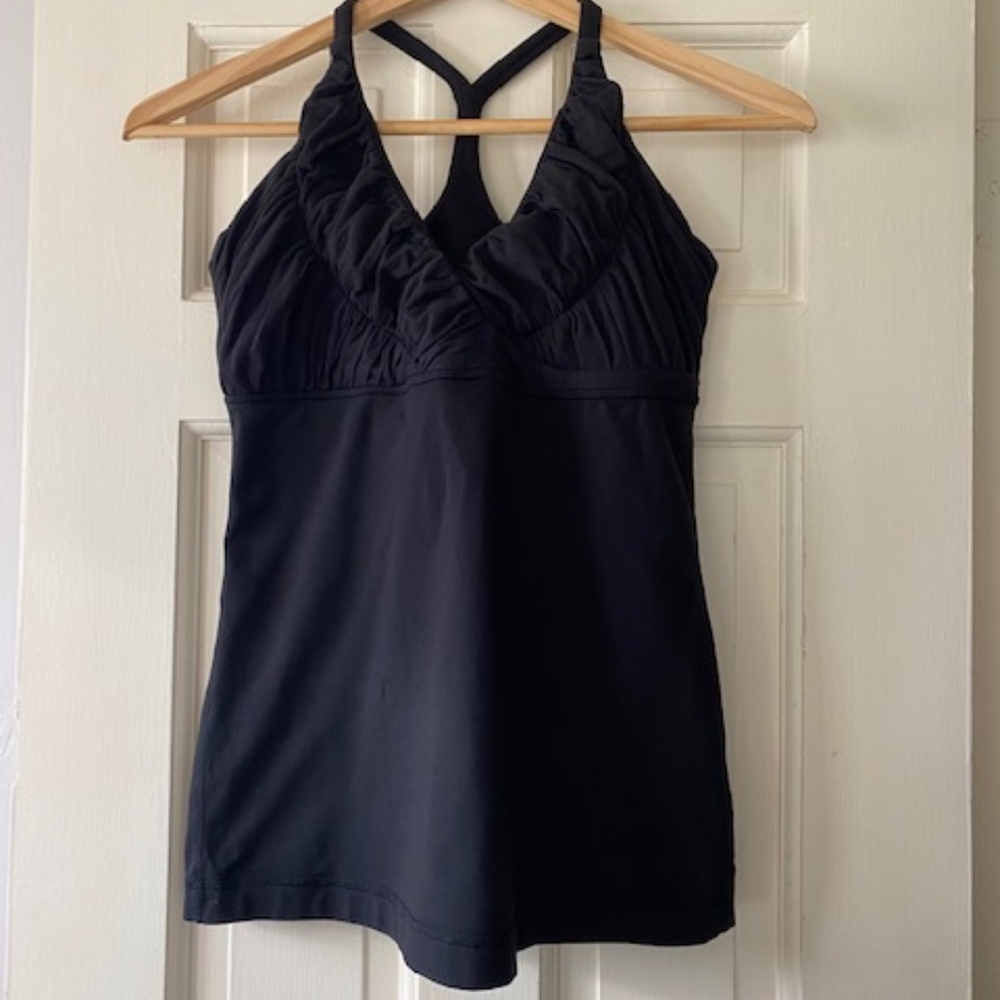 Black Lululemon size 8 tank - v neck